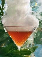 feels Beach Club Hotel