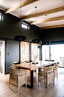 Klein Hangklip - Eco Mountain Cabin