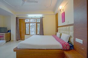 Shimla Woods 2BHK by Dumnu Homes