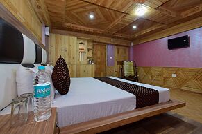 Cheog Chamber by Dumnu Homes