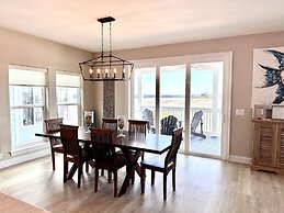 Salty Dog 5 Bedroom Home by RedAwning