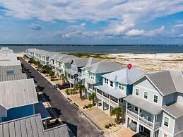 Salty Dog 5 Bedroom Home by RedAwning