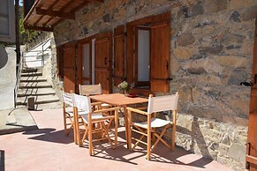 Konatzin tou Massou by raise