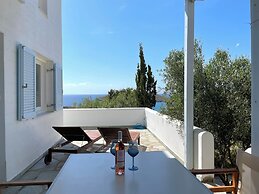 'paraside' Seaside Villa in Delfini Says Netflix