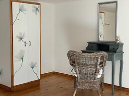 'paraside' Seaside Villa in Delfini Says Netflix