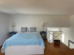 'paraside' Seaside Villa in Delfini Says Netflix