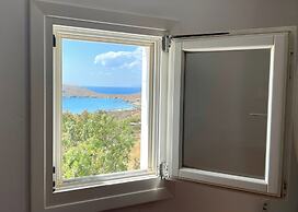 'paraside' Seaside Villa in Delfini Says Netflix