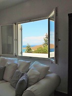 3 Bedroom Villa Overlooking Delfini Bay