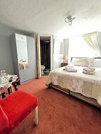 Relax Inn Guest House