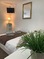 Relax Inn Guest House