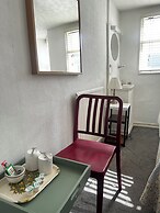 Relax Inn Guest House