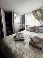 Relax Inn Guest House