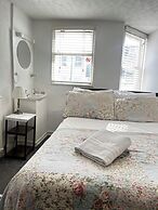 Relax Inn Guest House