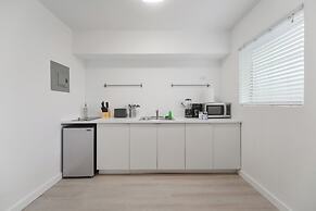 Fabulous Studio 15 min from The Beach