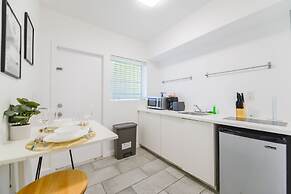 Fabulous Studio 15 min from The Beach