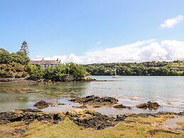 Ynys Faelog Cottage