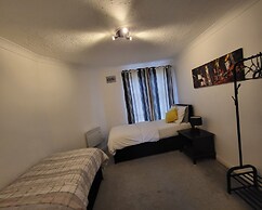 Captivating 2-bed Apartment in Southend-on-sea