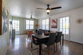 El Flamingo Beach Club