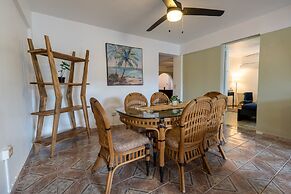 El Flamingo Beach Club