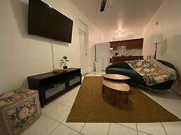 El Flamingo Beach Club