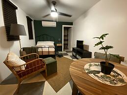 El Flamingo Beach Club