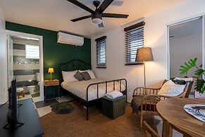 El Flamingo Beach Club