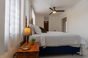 El Flamingo Beach Club