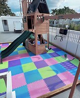 El Flamingo Beach Club