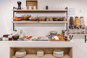 Hotel Levante St. Julian's, Affiliated by Meliá