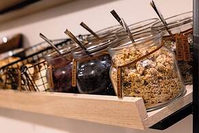 Hotel Levante St. Julian's, Affiliated by Meliá