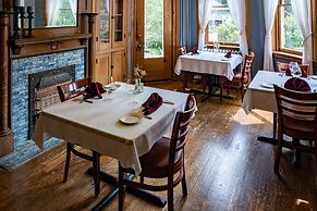 GlampOut Resort - Elk River