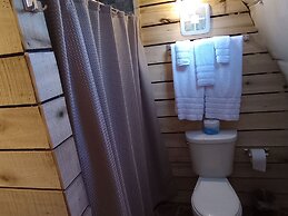 GlampOut Resort - Elk River