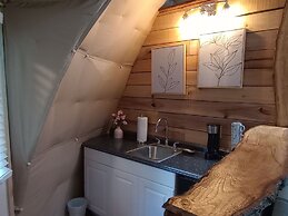 GlampOut Resort - Elk River