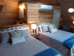GlampOut Resort - Elk River