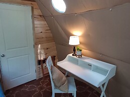 GlampOut Resort - Elk River