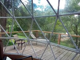 GlampOut Resort - Elk River