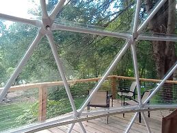 GlampOut Resort - Elk River