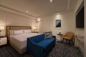 AZUR Legacy Collection Hotel