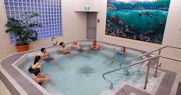 AZUR Legacy Collection Hotel