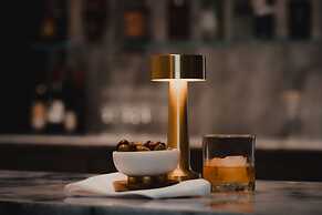 AZUR Legacy Collection Hotel