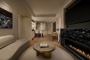 AZUR Legacy Collection Hotel