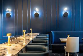 AZUR Legacy Collection Hotel