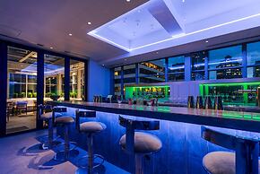 AZUR Legacy Collection Hotel