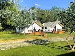 Travellers Rest Cabins and RV Park