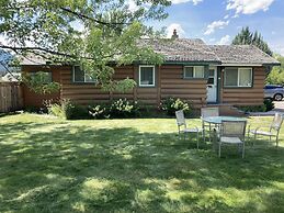 Travellers Rest Cabins and RV Park