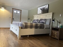 Travellers Rest Cabins and RV Park