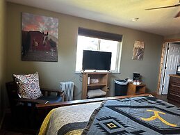 Travellers Rest Cabins and RV Park