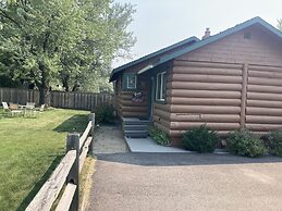 Travellers Rest Cabins and RV Park