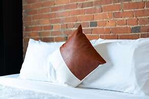 Casa on High - Right On High St