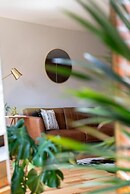 Casa on High - Right On High St